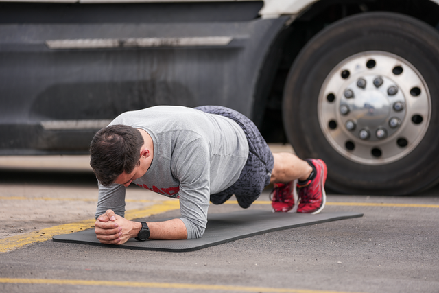 How to Stay Fit on the Road: 7 Secrets From Long-Haul Truckers