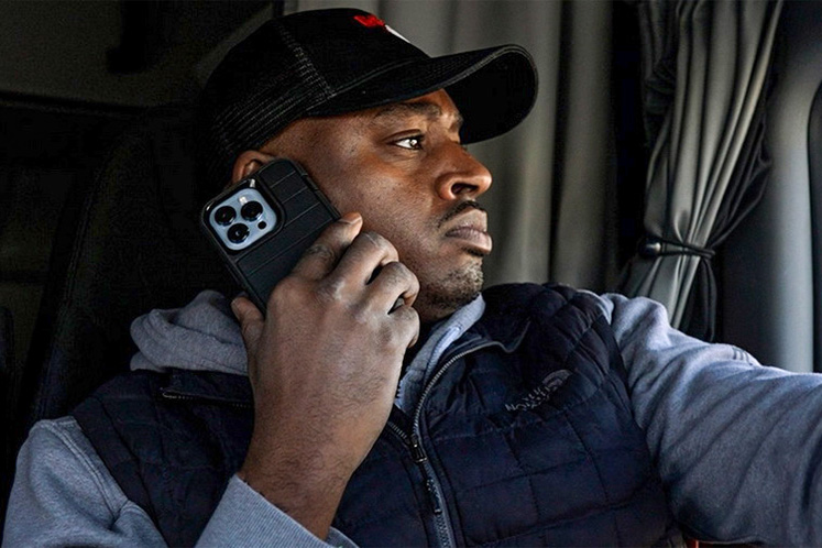 discover-the-best-cell-phone-service-for-truck-drivers-in-2024