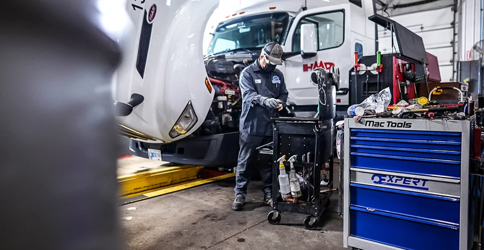Owner Operator vs Company Driver: The Company Pays for Maintenance